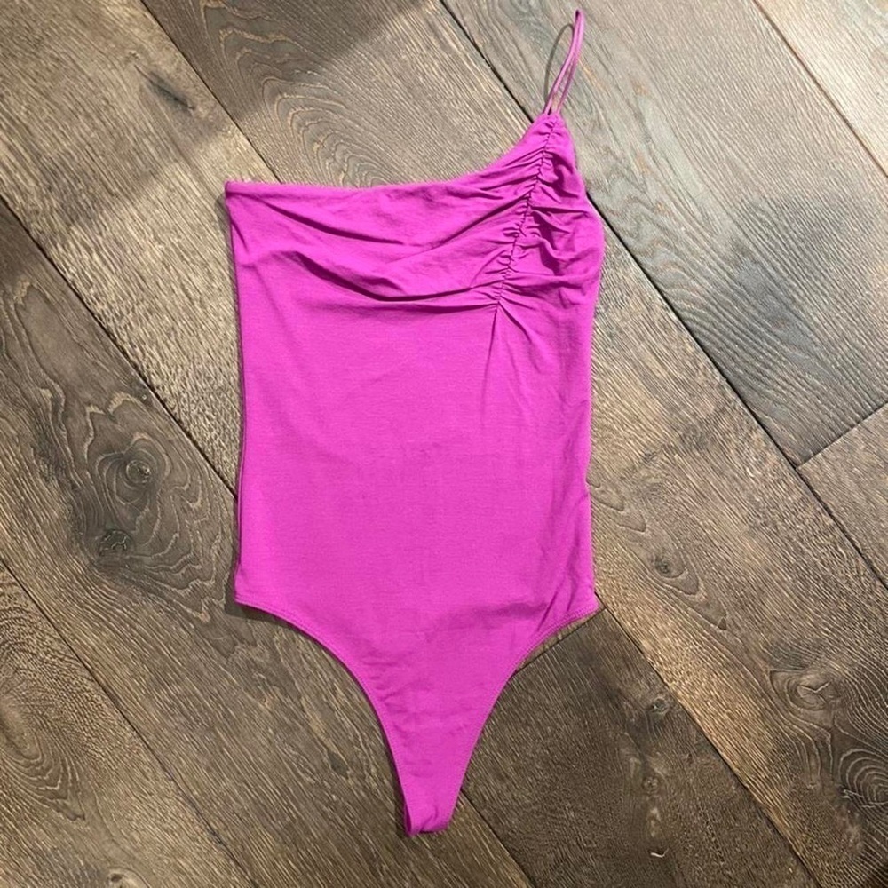 Brand new Aritzia Wilfred Free Conjure Violet Bodysuit Top size large